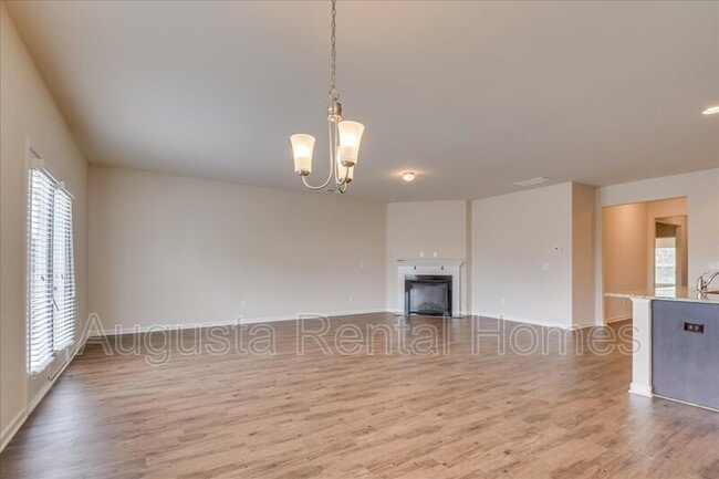 Building Photo - 141 Sims Ct