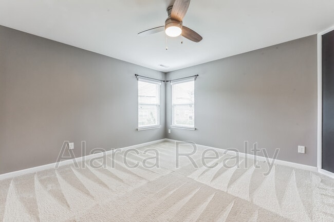 Building Photo - 7419 Canova Ln