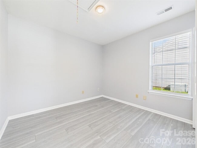 Building Photo - 14133 Walkers Crossing Dr