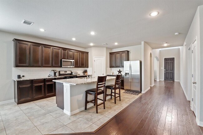 Building Photo - 3134 Grand Bay Dr