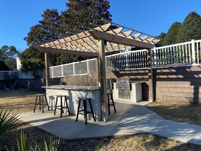 Building Photo - Bellingham Park Beauty