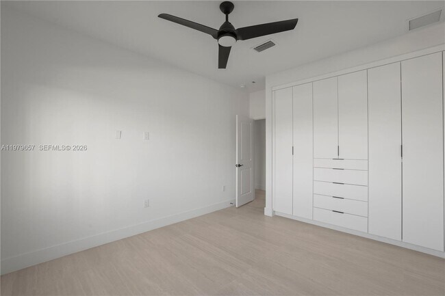 Building Photo - 3187 SW 23rd St