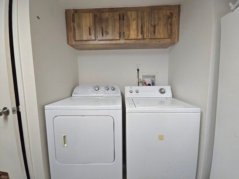 Building Photo - 414 Banana Cay Dr