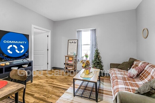 Building Photo - 30 Water St