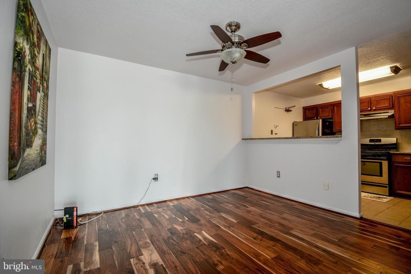 Dining room - 1300 Army Navy Dr