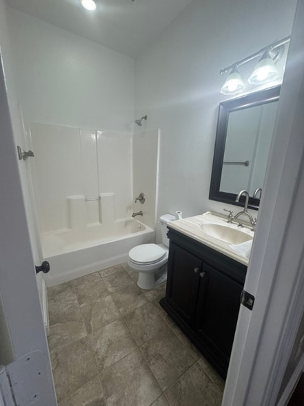 Building Photo - 1305 Florence St