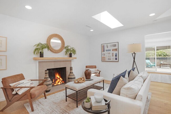 Building Photo - Fully Renovated Orinda Home for Rent, Avai...