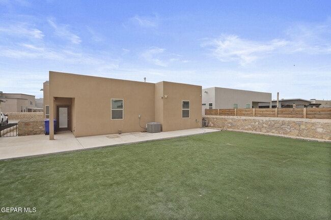 Building Photo - 1744 Preakness Ave