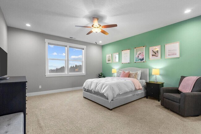 Building Photo - Modern 4BD/3BA Rental with Garage & Fenced...