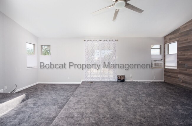 Building Photo - Remodeled 3 bed, 3 bath Home | Includes RV...