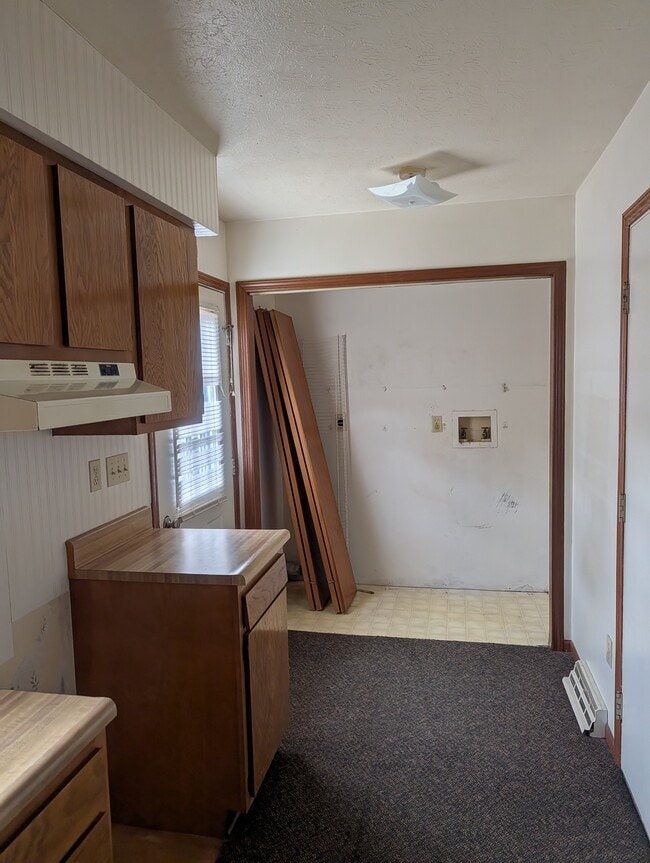 Building Photo - Third St Duplex