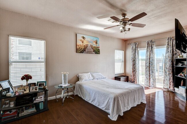 Building Photo - Stunning Fully Remodeled 5-Bedroom Home with Private Pool, FREE SOLAR INCLUDED, Huge Loft, Solar ...