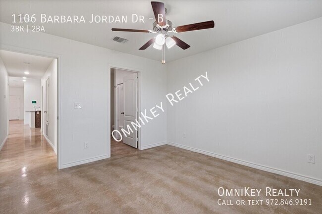 Building Photo - 1106 Barbara Jordan St