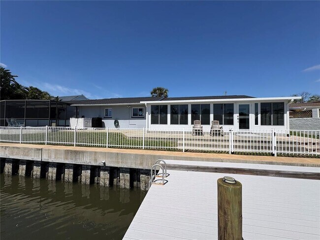 Building Photo - 8434 Boxwood Dr