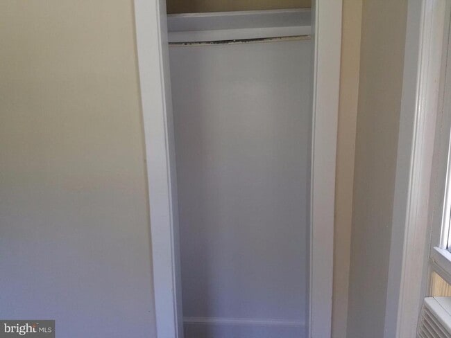 Building Photo - 10118 Dahlgren Rd