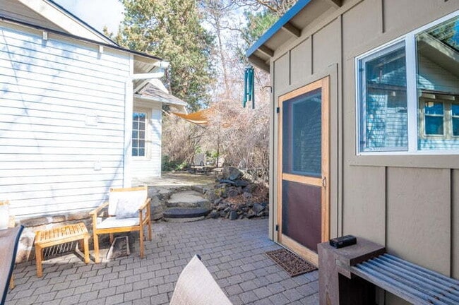 Building Photo - Rare Character Craftsman Bungalow in The H...