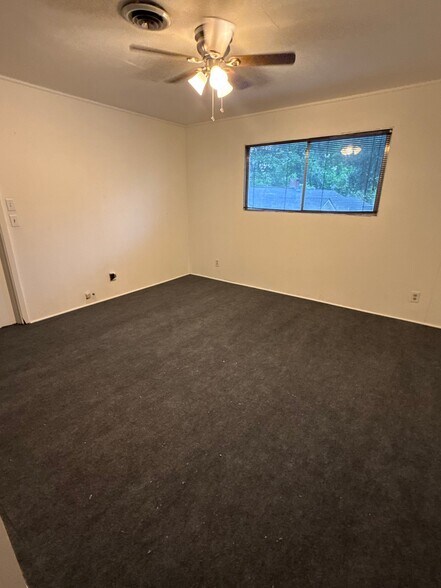 Building Photo - 2145 Treemont Ln