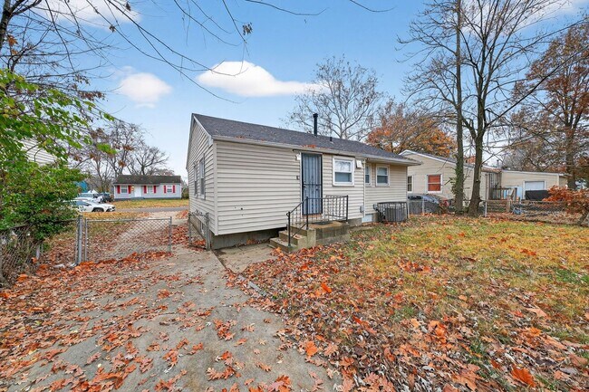 Building Photo - 219 Presley Rd