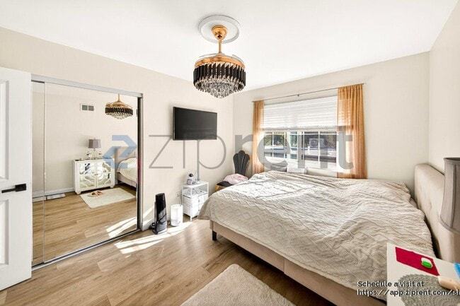 Building Photo - 19700 Blythe St