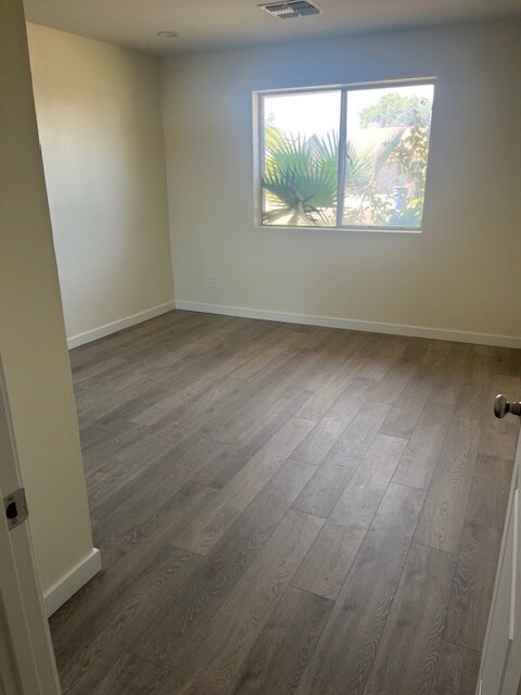 Building Photo - 2019 E Colgate Dr