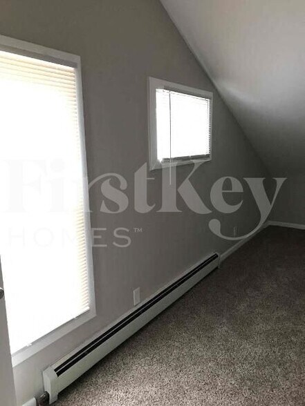 Building Photo - 2032 Bethesda Blvd