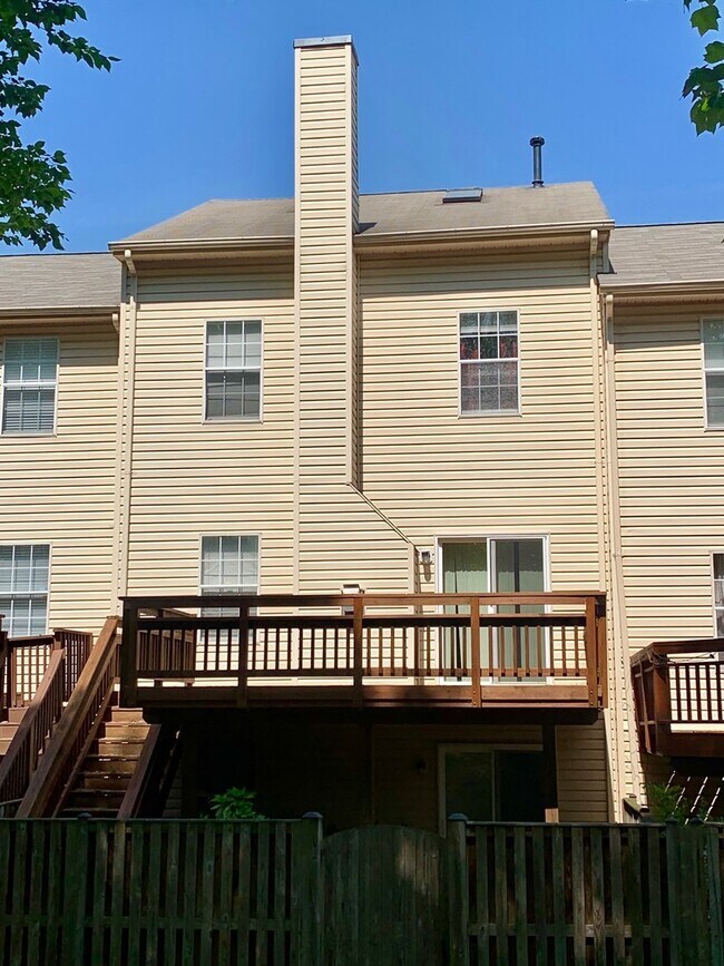 Building Photo - Townhome in Walden! Coming soon!