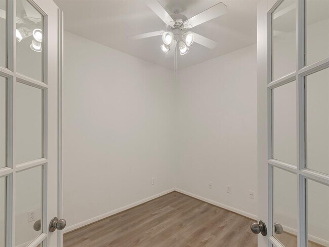 Building Photo - 51 N Regan Mead Cir