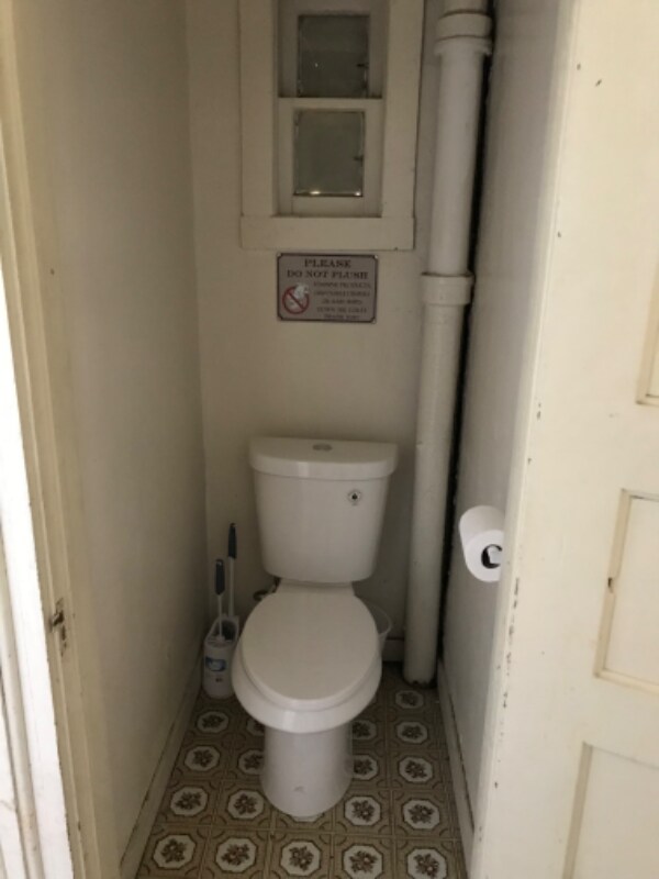 Building Photo - 220 Cedar St