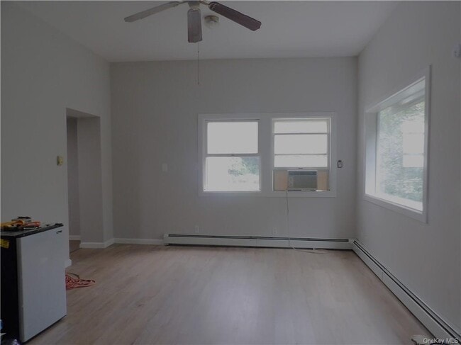 Building Photo - 47 Main St