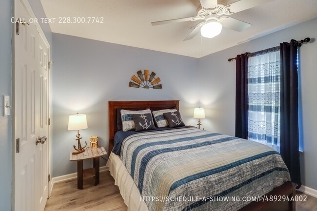 Building Photo - 1229 Century Oaks Dr