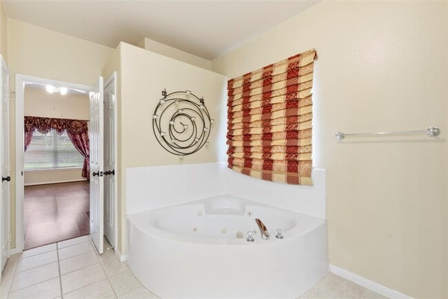 Building Photo - 25727 Shady Spruce Ln