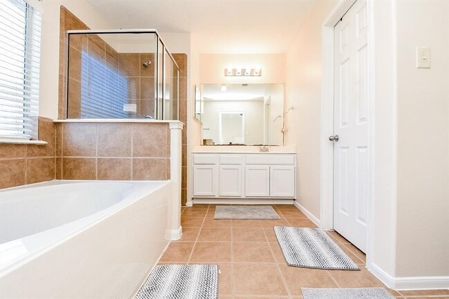 Building Photo - 11420 Elegant Way