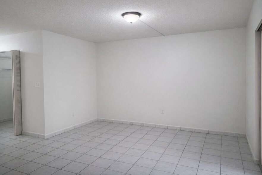 Building Photo - 10885 NW 7th St