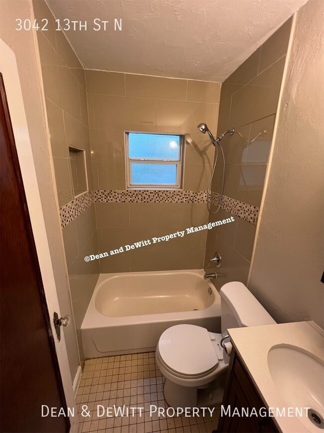 Building Photo - 3042 13th St N