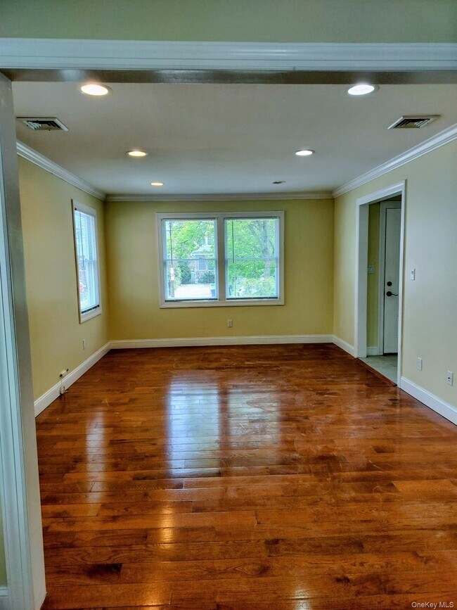 Building Photo - 53 Juniper Rd