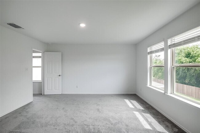 Building Photo - 812 Black Alder St