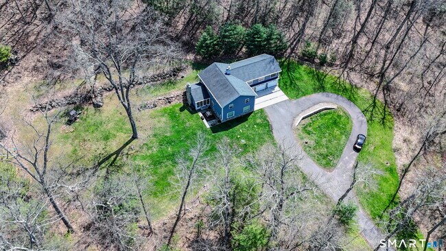 Building Photo - 50 1/2 Mountain Spring Rd