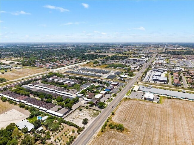 Building Photo - 2717 W Ringold Cir