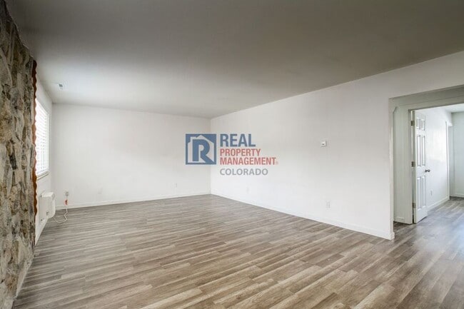 Building Photo - 1625 N Murray Blvd