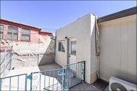 Building Photo - 1212 N Laurel St
