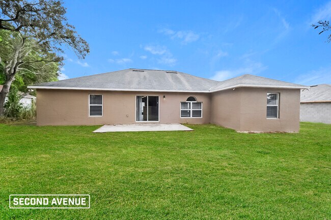 Building Photo - 3241 Bluestone Ave