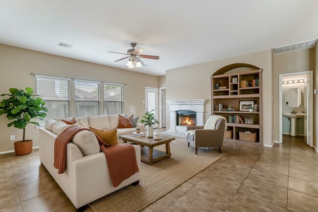 Building Photo - 3410 Azalea Sands Dr