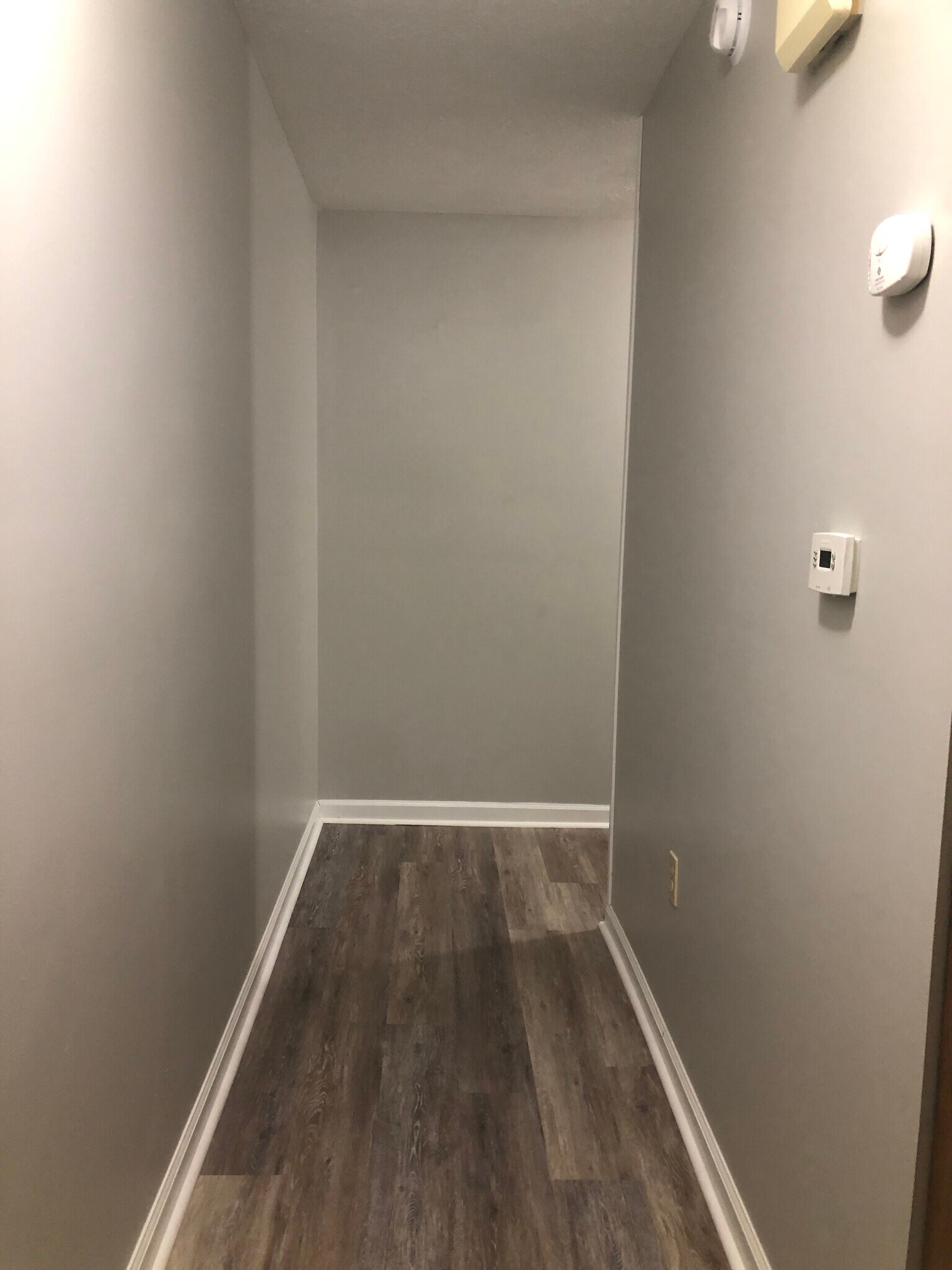 Building Photo - 725 Chestnut St