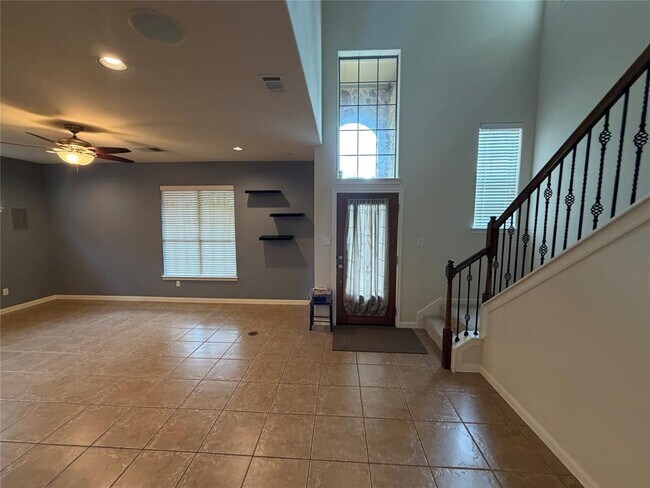 Building Photo - 11400 W Parmer Ln