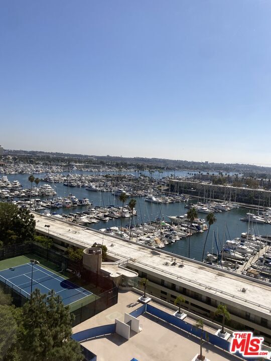 Building Photo - 4314 Marina City Dr