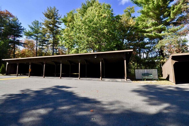 Building Photo - 6 Autumn Leaf Dr