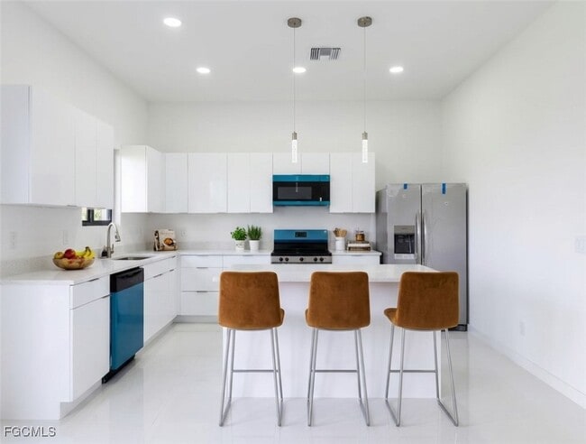 Building Photo - 4116 NW 20th Terrace