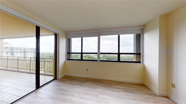 Building Photo - 11113 Biscayne Blvd