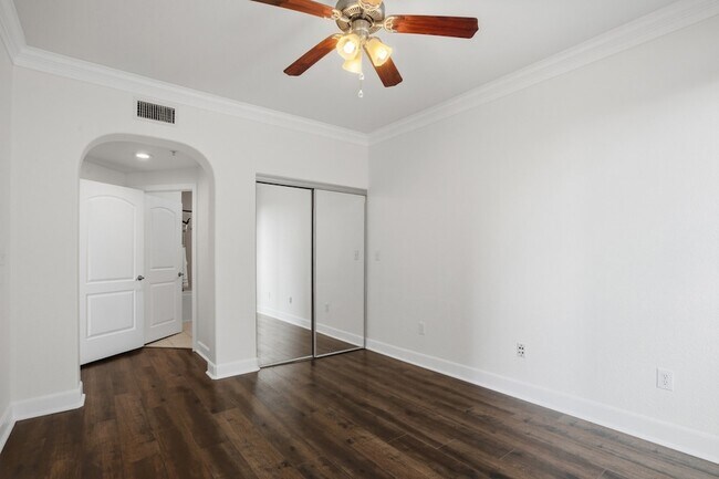 Building Photo - 2299 Lone Star Dr