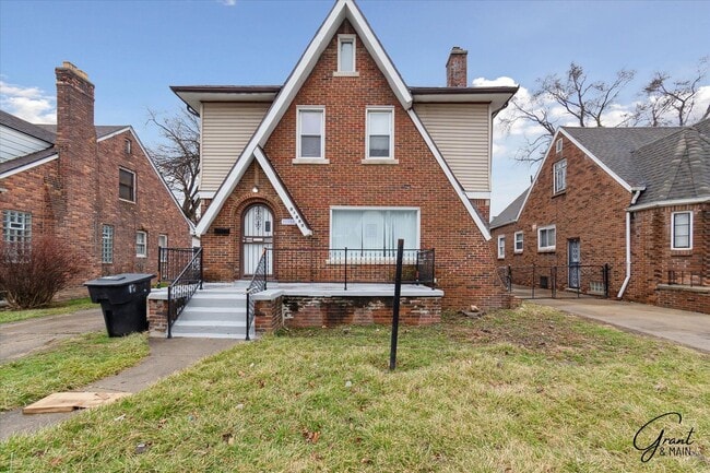 Primary Photo - $1500 Large 3 bedroom home